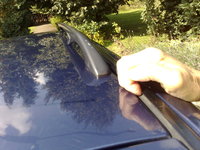 Foto 1: vastgrijpen van de strip